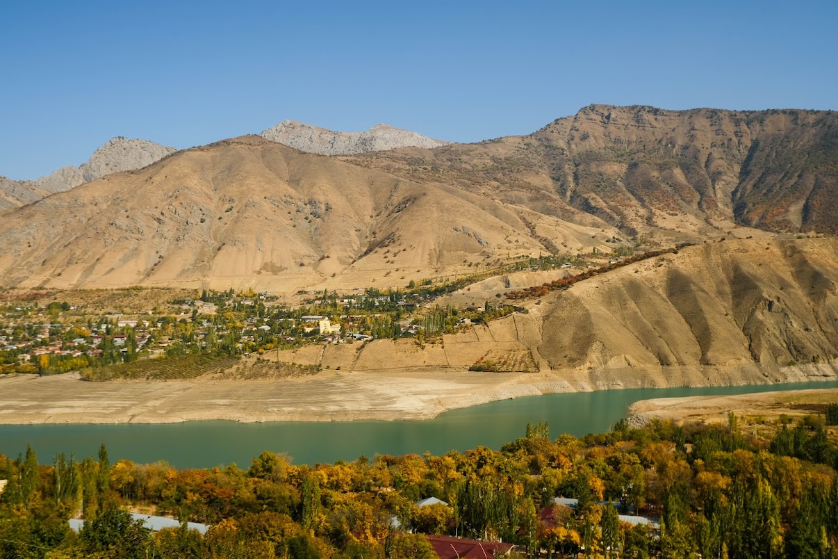 charvak lake uzbekistan